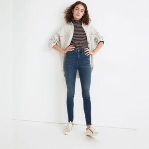 Madewell 10" High-Rise Roadtripper Supersoft Jeans in Playford Wash